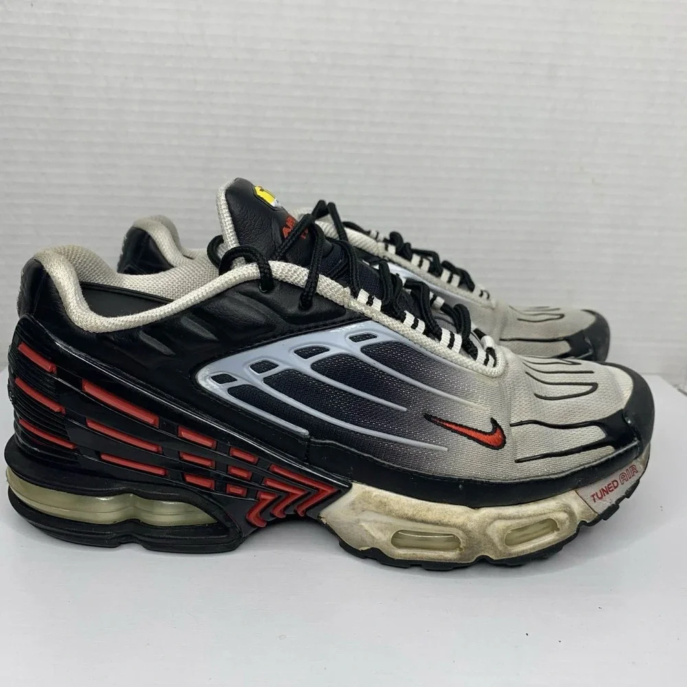 Nike Air Max Plus 3 Black Red White Sneakers